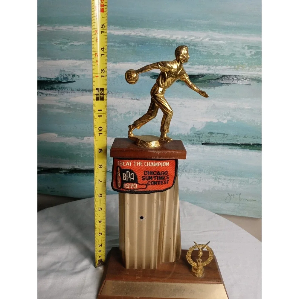 C.I.D‎ Ford City Bowling Trophy 1968-69 W/BPA Chicago Sun Times Patch 1969-70
